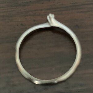 Vintage TRC 10k white gold ring - size 7 - 7.5